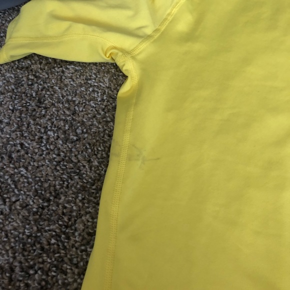Patagonia yellow mens tshirt - Picture 3 of 4